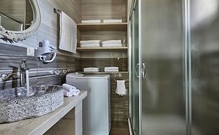 New Beautiful Complex With Villa's and App, Big Pool, Stunning Views, 
