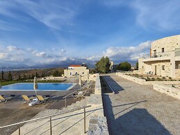 New Beautiful Complex With Villa's and App, Big Pool, Stunning Views, 