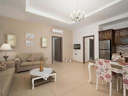 New Beautiful Complex With Villa's and App, Big Pool, Stunning Views, 