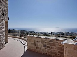 New Beautiful Complex With Villa's and App, Big Pool, Stunning Views, 