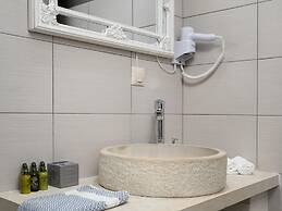 New Beautiful Complex With Villa's and App, Big Pool, Stunning Views, 