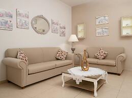 New Beautiful Complex With Villa's and App, Big Pool, Stunning Views, 