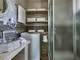 New Beautiful Complex With Villa's and App, Big Pool, Stunning Views, 