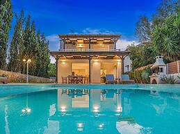 Villa Near Sisi With Private Pool