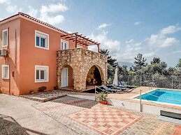 Luxury Villa in Kalamitsi Alexandrou