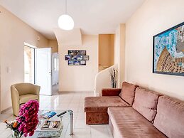 Luxury Villa in Kalamitsi Alexandrou