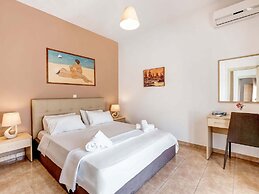 Luxury Villa in Kalamitsi Alexandrou