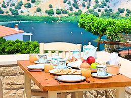 Luxurious Villa With Swimming Pool in Kavallos Greece