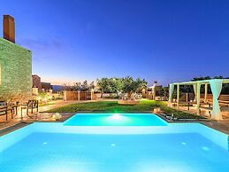 Luxurious Villa With Swimming Pool in Kavallos Greece