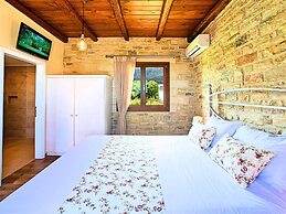 Luxurious Villa With Swimming Pool in Kavallos Greece