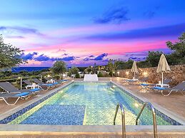 Modern Villa With Heated Swimming Pool in Georgioupoli Greece