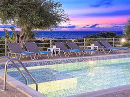 Modern Villa With Heated Swimming Pool in Georgioupoli Greece