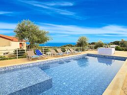 Modern Villa With Heated Swimming Pool in Georgioupoli Greece