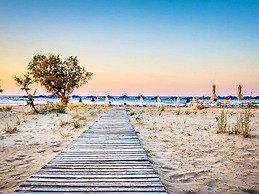 Modern Villa With Heated Swimming Pool in Georgioupoli Greece