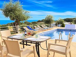 Modern Villa With Heated Swimming Pool in Georgioupoli Greece