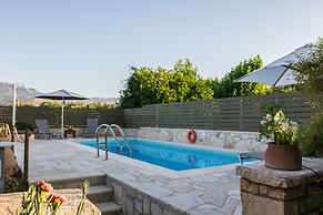 Villa in Crete With Vineyard Experience