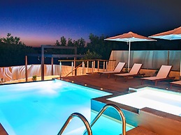 2 new Villas With Heated Pool, Rent Separately or Together at Kournas 