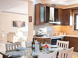 2 Villas Next to Each Other with Pool & Sea View