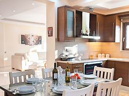 3 Villas Next to Each Other with Pool & Sea View