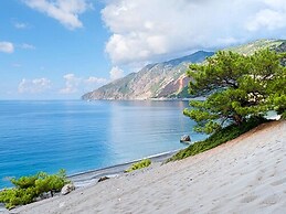 Venetian Mansion, 2 Separate Houses, Heated Pool in Kastellos, North-w