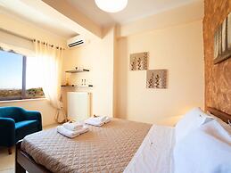 3 Villas Next to Each Other with Pool & Sea View