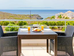 Sparkling Villa in Acrotiri with Private Pool near Sea Beach