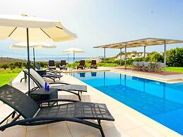 Sparkling Villa in Acrotiri with Private Pool near Sea Beach