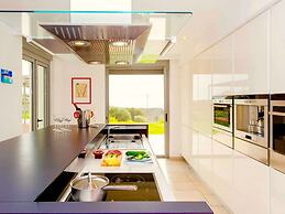Sparkling Villa in Acrotiri with Private Pool near Sea Beach