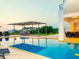 Sparkling Villa in Acrotiri with Private Pool near Sea Beach