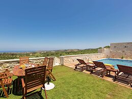Villa with Private Pool near Sea & Arkadi Monastery on NW Coast
