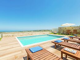 Villa with Private Pool near Sea & Arkadi Monastery on NW Coast