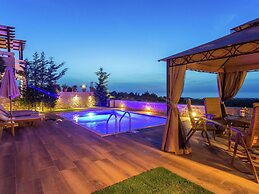 Villa with Private Pool near Sea & Arkadi Monastery on NW Coast