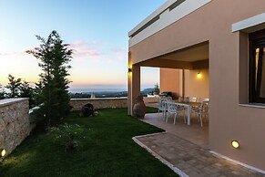 Villa with Private Pool near Sea & Arkadi Monastery on NW Coast