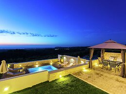 Novel Villa in Roupes with Private Pool near Arkadi Monastery