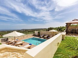 Novel Villa in Roupes with Private Pool near Arkadi Monastery