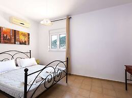 4 Indepent Villas in Bali With Pool and Seaview for Groups up to 28 Pe