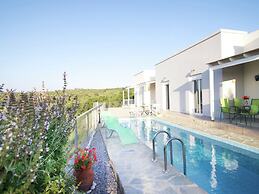 Peaceful Holiday Home in Agia Triada With Swimming Pool