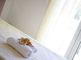 Peaceful Holiday Home in Agia Triada With Swimming Pool