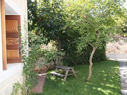 Beautiful Villa, Private Pool, Sleeps 6, Prines in Rethymnon, Crete NW