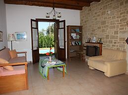 Beautiful Villa, Private Pool, Sleeps 6, Prines in Rethymnon, Crete NW
