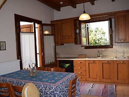 Beautiful Villa, Private Pool, Sleeps 6, Prines in Rethymnon, Crete NW