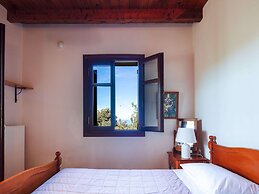 Beautiful Villa, Private Pool, Sleeps 6, Prines in Rethymnon, Crete NW