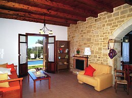 Beautiful Villa, Private Pool, Sleeps 6, Prines in Rethymnon, Crete NW