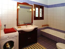 Beautiful Villa, Private Pool, Sleeps 6, Prines in Rethymnon, Crete NW