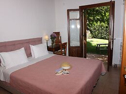 Beautiful Villa, Private Pool, Sleeps 6, Prines in Rethymnon, Crete NW