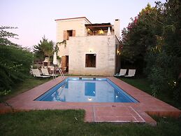Beautiful Villa With Private Pool in Rethymnon NW
