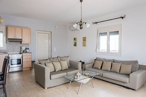 Spacious Villa in Arkadi with Swimming Pool near Sea