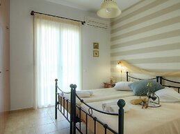 Spacious Villa in Arkadi with Swimming Pool near Sea