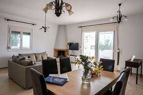Spacious Villa in Arkadi with Swimming Pool near Sea