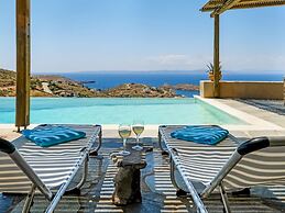 Beautiful Villa in Kea Island, 1st Island Under Athens, Views Nicolas 